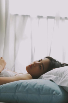 丰满岳乱妇三级高清在线观看